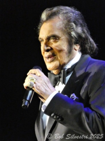 Engelbert Humperdink-Seneca Niagara Casino -Niagara Falls, NY-April 5, 2025- Engelbert Humperdink-Seneca Niagara Casino -Niagara Falls, NY-April 5, 2025-
